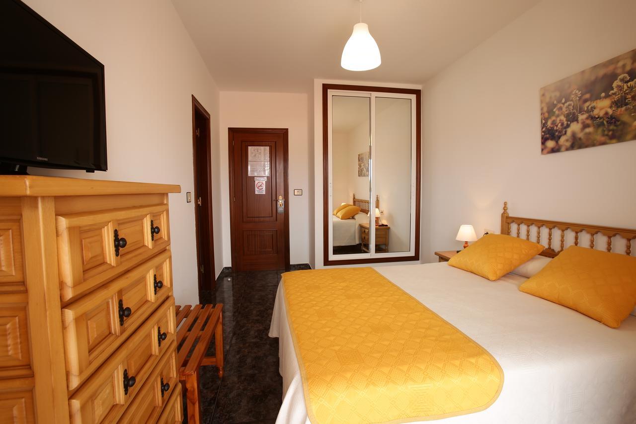 Hostal San Roque Portonovo Bagian luar foto