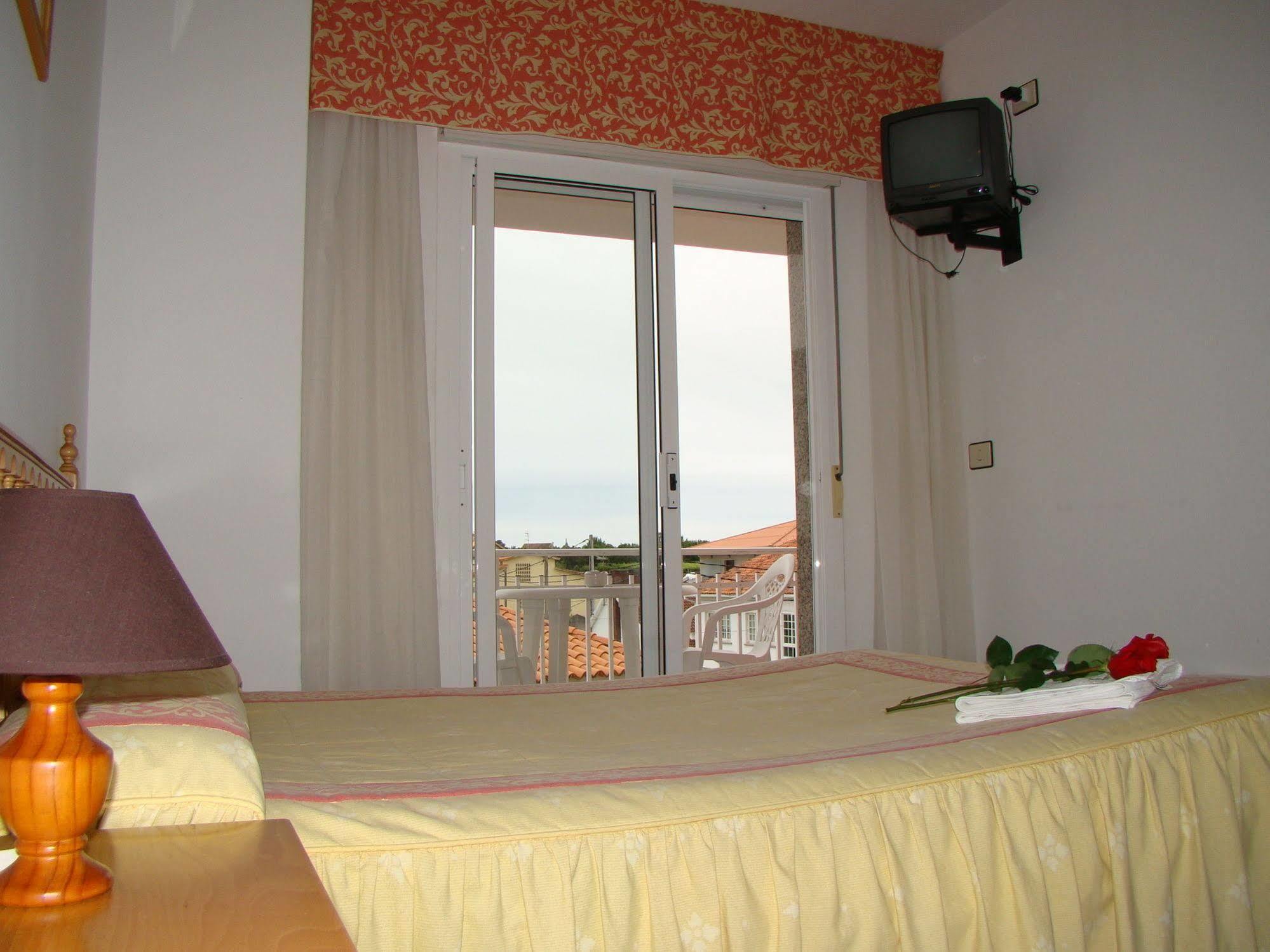 Hostal San Roque Portonovo Bagian luar foto