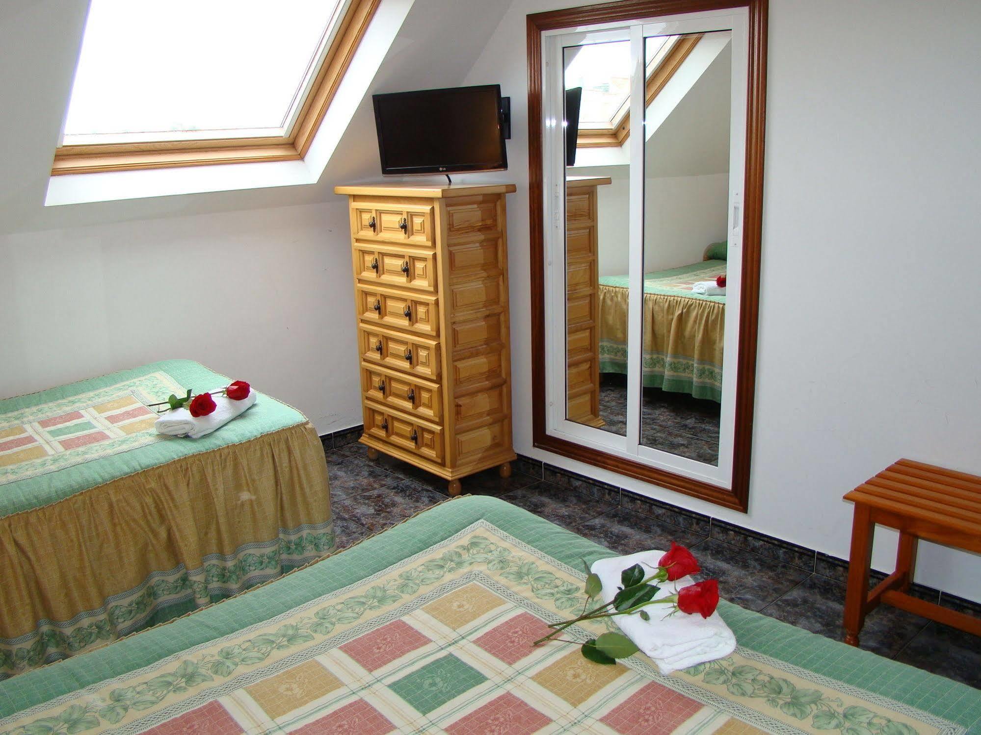 Hostal San Roque Portonovo Bagian luar foto