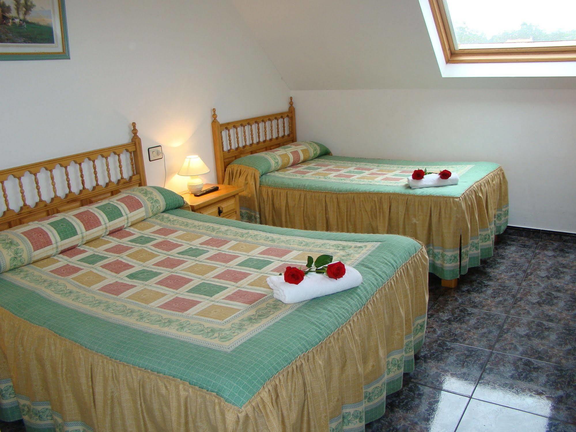 Hostal San Roque Portonovo Bagian luar foto
