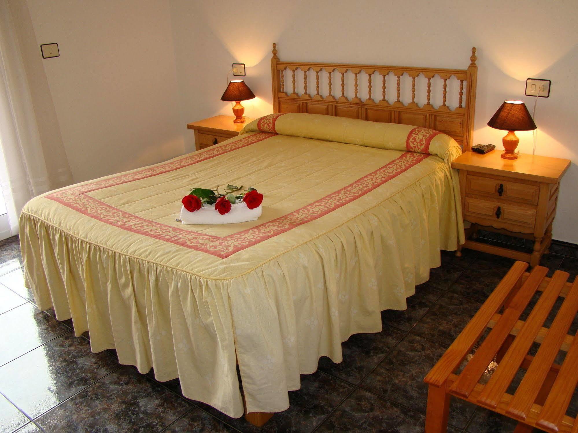 Hostal San Roque Portonovo Bagian luar foto