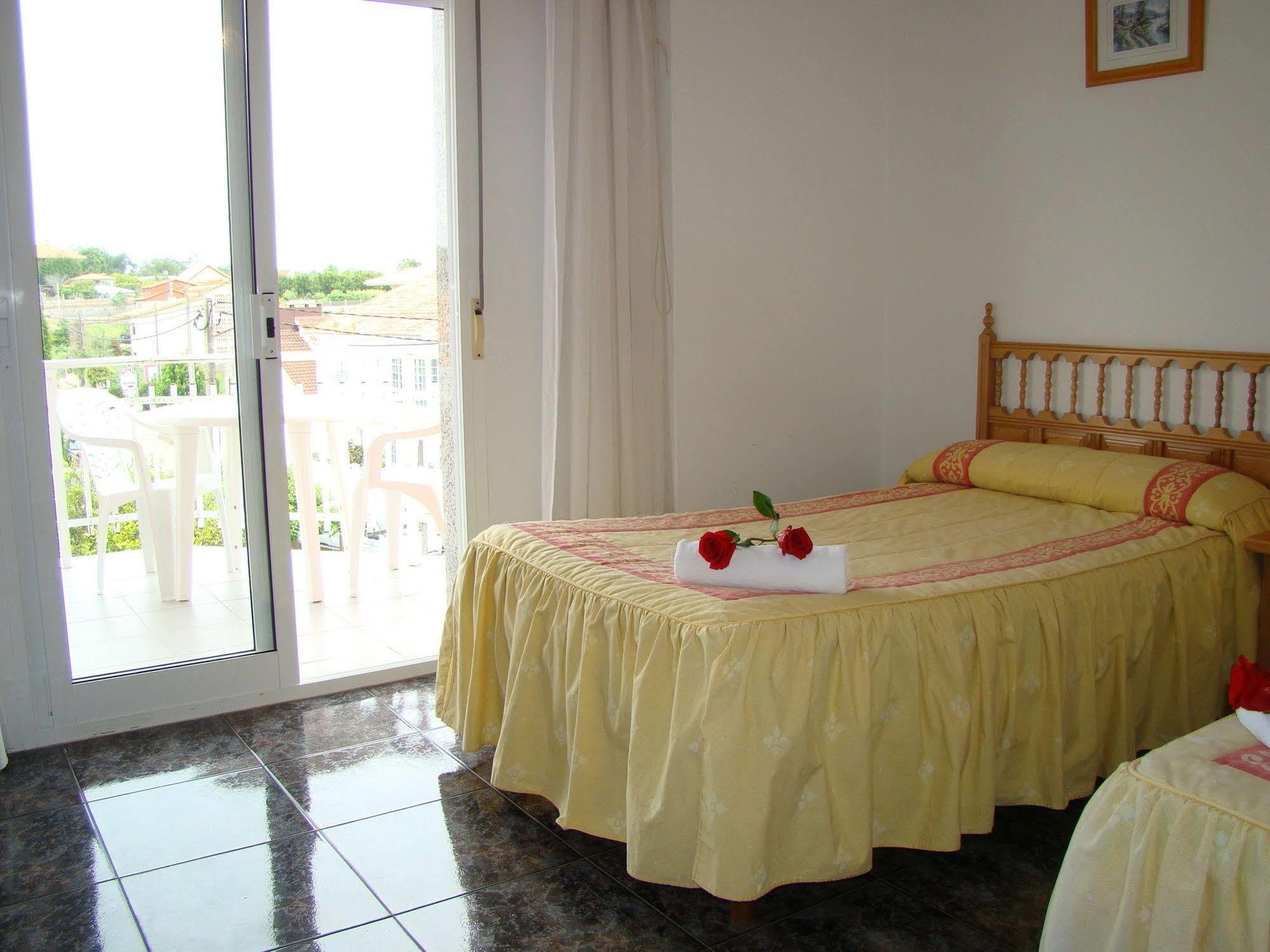 Hostal San Roque Portonovo Bagian luar foto