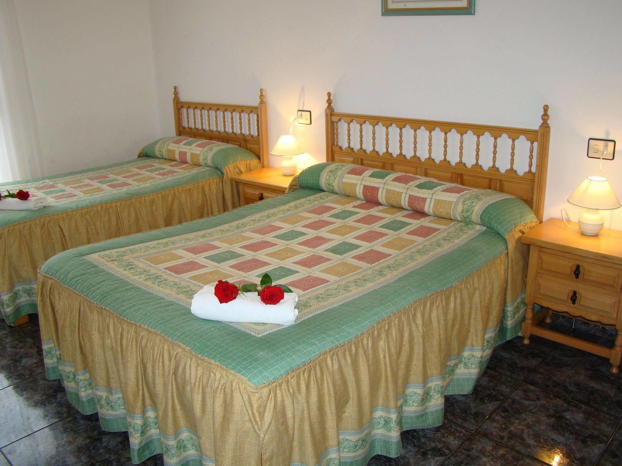 Hostal San Roque Portonovo Bagian luar foto
